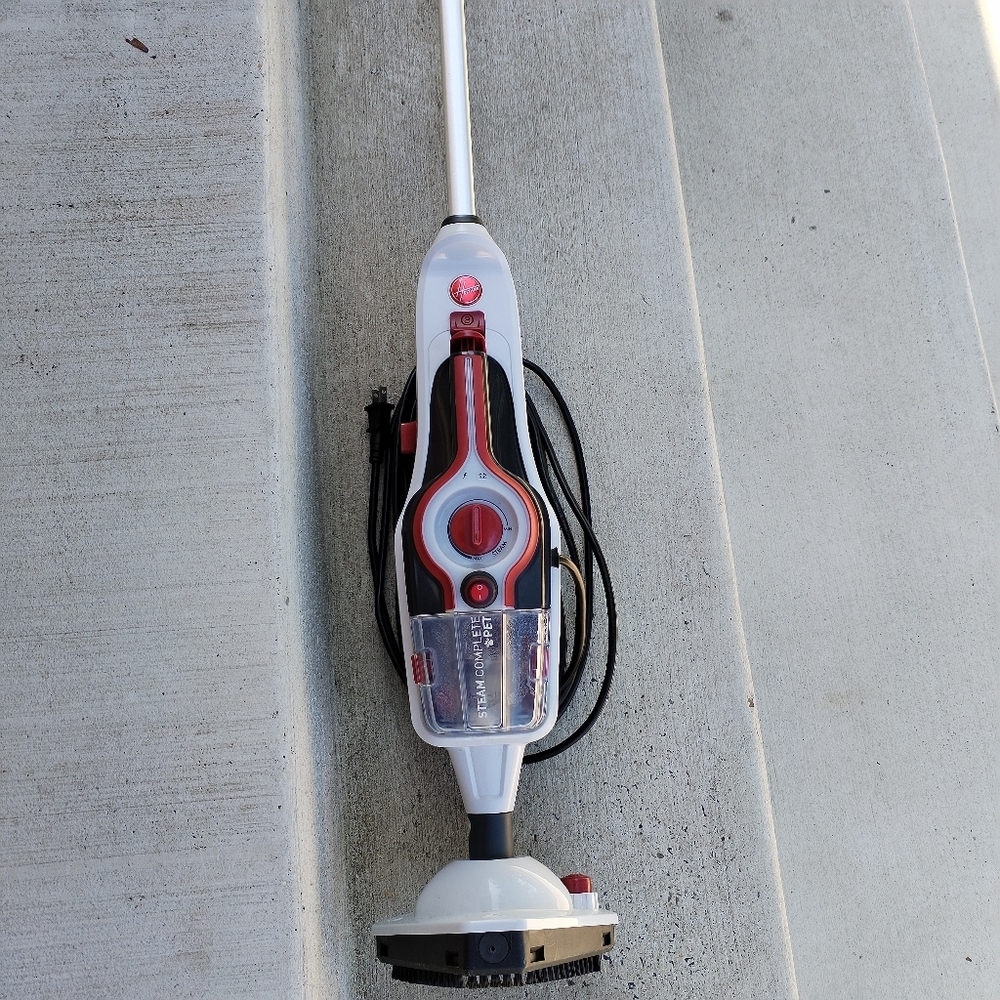 Hoover White and Red Steam Mop come as is No Attechments
